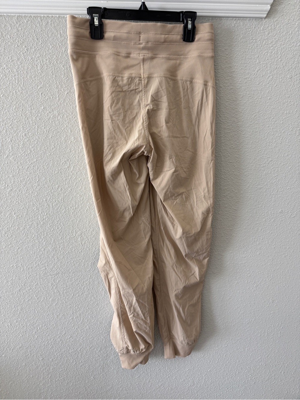 lululemon athletica Women’s tan size 4 joggers - Picture 3 of 5